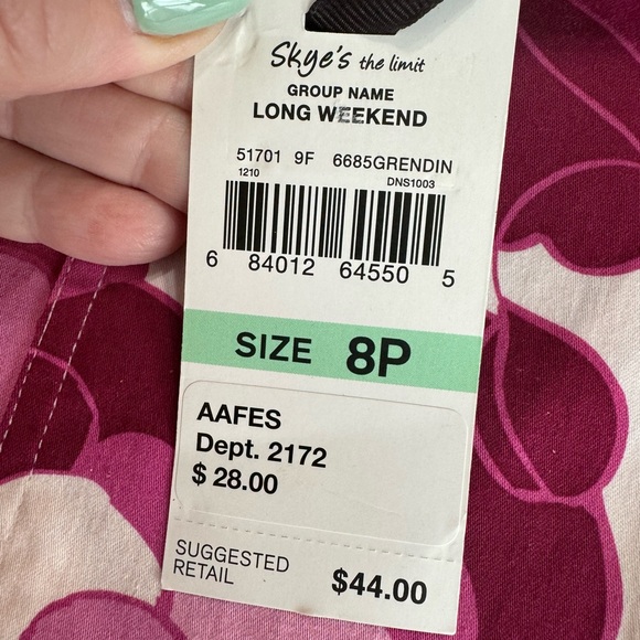 🎊HOST PICK🎊 NWT FUN PRINT SHORTS SPRING/SUMMER 8 PETITE #1 - Picture 9 of 9